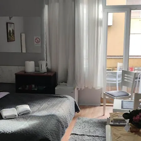 Apartment Tr 2 Bath 23