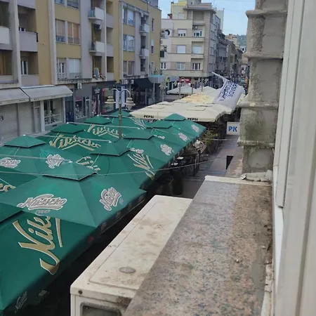 Tr 2 Bath 23 * Nis